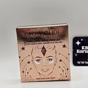 Charlotte Tilbury Glow Glide Face Architect Highlight Powder-Moonlit Glow